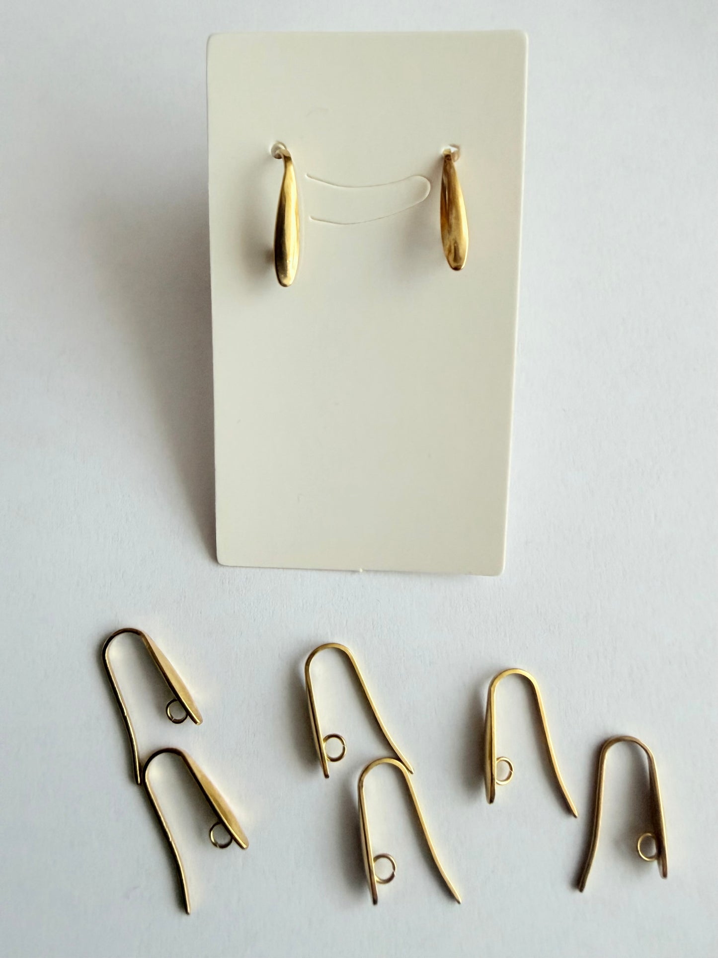 Base de pendientes ganchos (4 pares)