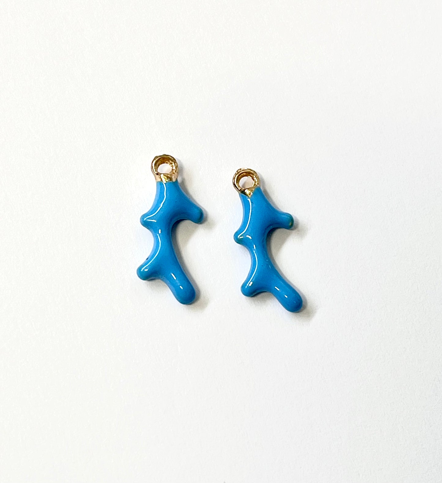 Colgante coral azul claro 21x9mm (par)