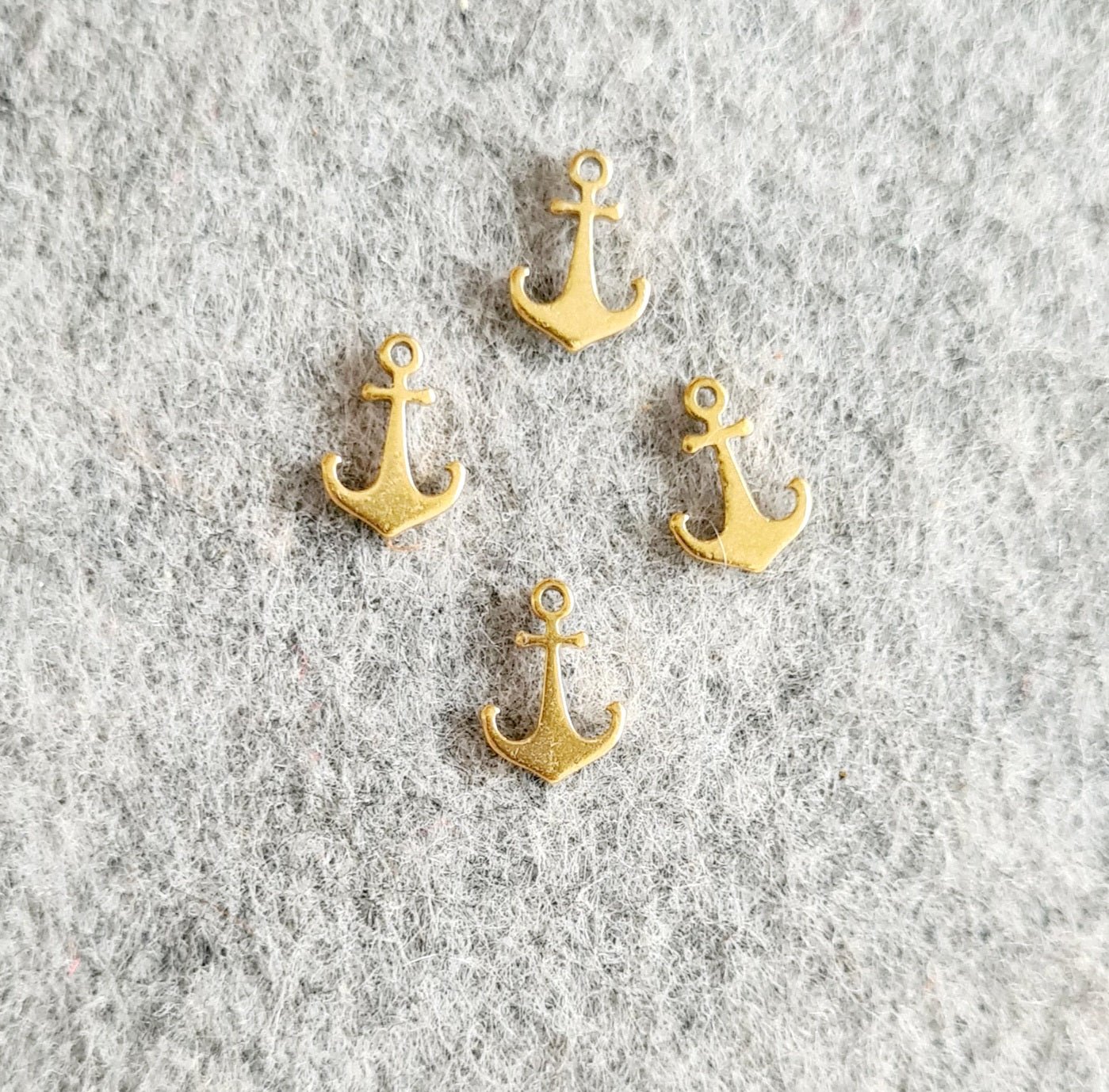 Colgante mini Ancla (4 unidades)*