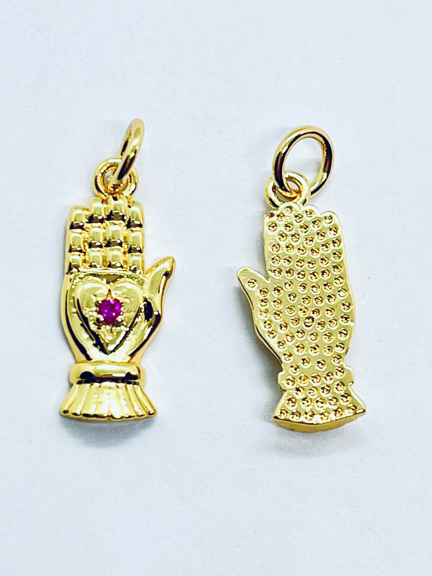 Colgante dorado mano (2 unidades)