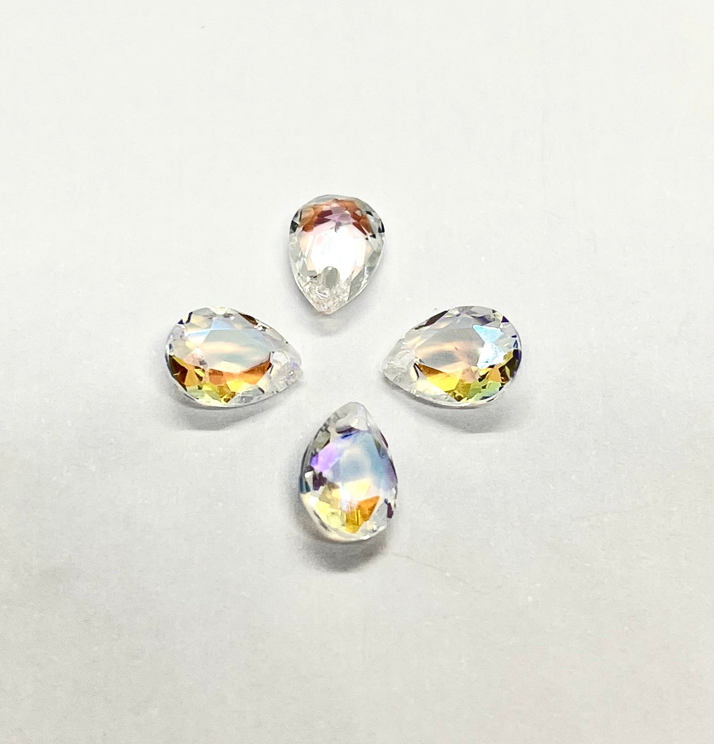 Gotas de Cristal facetadas (4 unidades)