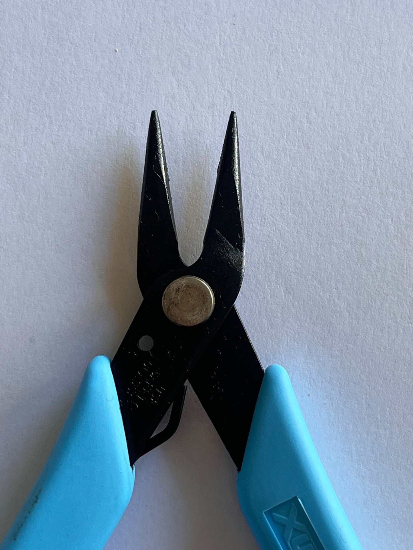 Alicate punta redonda xuron